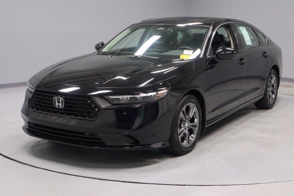 Used 2023 Honda Accord EX-L image 7