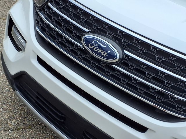 Certified 2024 Ford Explorer XLT w/ Equipment Group 202A AWD/4WD image 28
