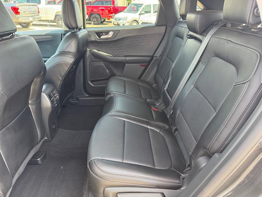 Certified 2020 Ford Escape Titanium AWD/4WD image 9