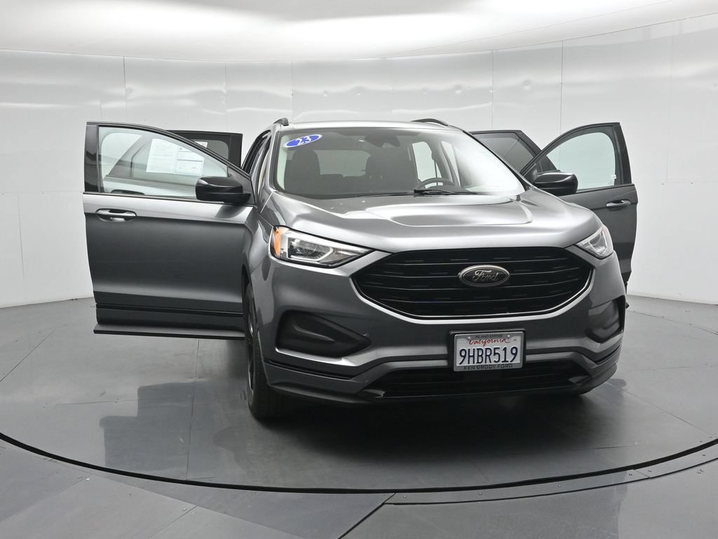 Certified 2023 Ford Edge SE w/ Black Appearance Package AWD/4WD image 32