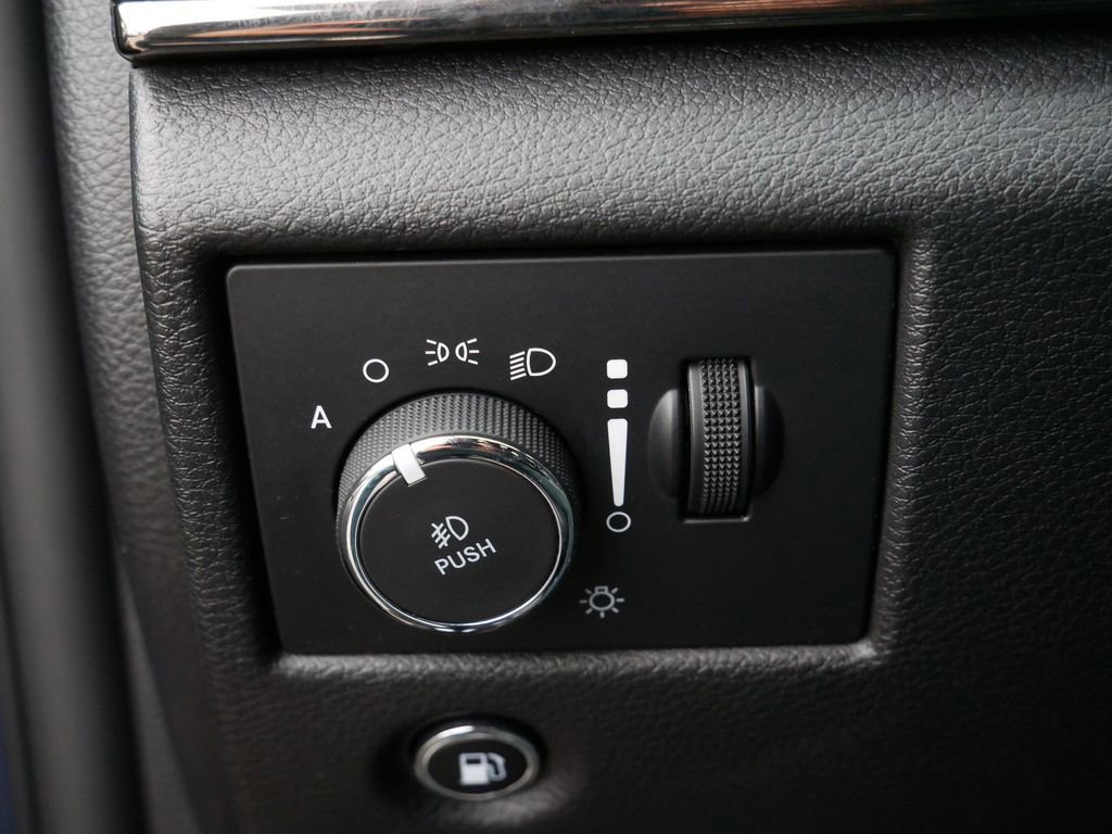 Used 2019 Jeep Grand Cherokee Limited X AWD/4WD image 15