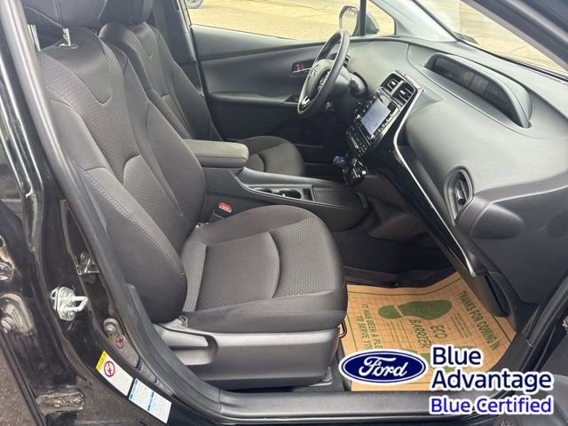 Used 2022 Toyota Prius LE image 28