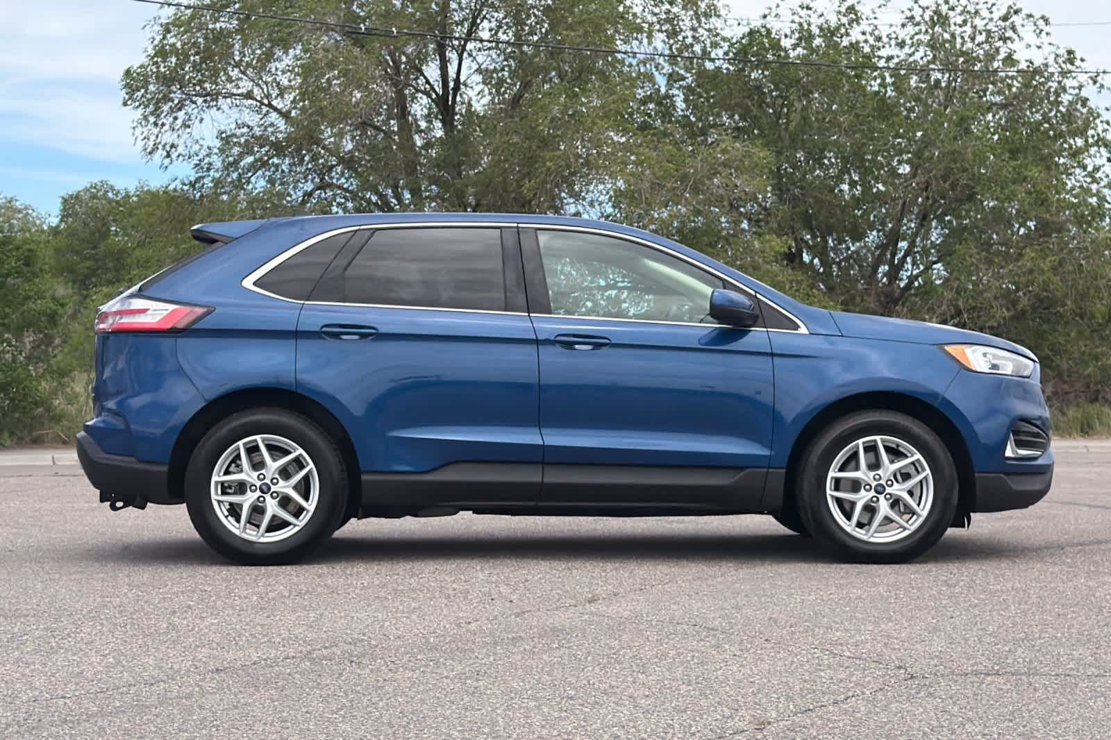 Certified 2021 Ford Edge SEL AWD/4WD image 8