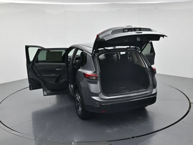 Used 2025 Nissan Rogue SV FWD image 45