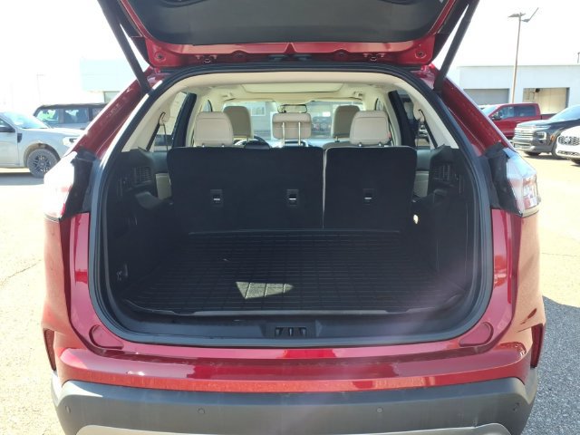 Certified 2023 Ford Edge Titanium w/ Class II Trailer Tow Package AWD/4WD image 8