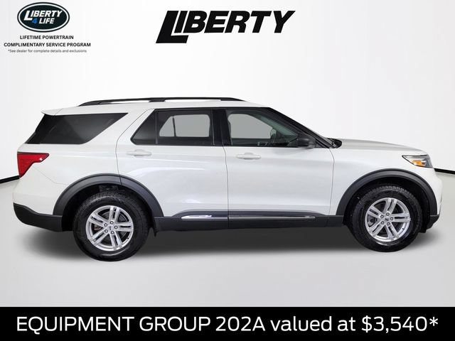 Certified 2022 Ford Explorer XLT w/ Equipment Group 202A AWD/4WD image 2