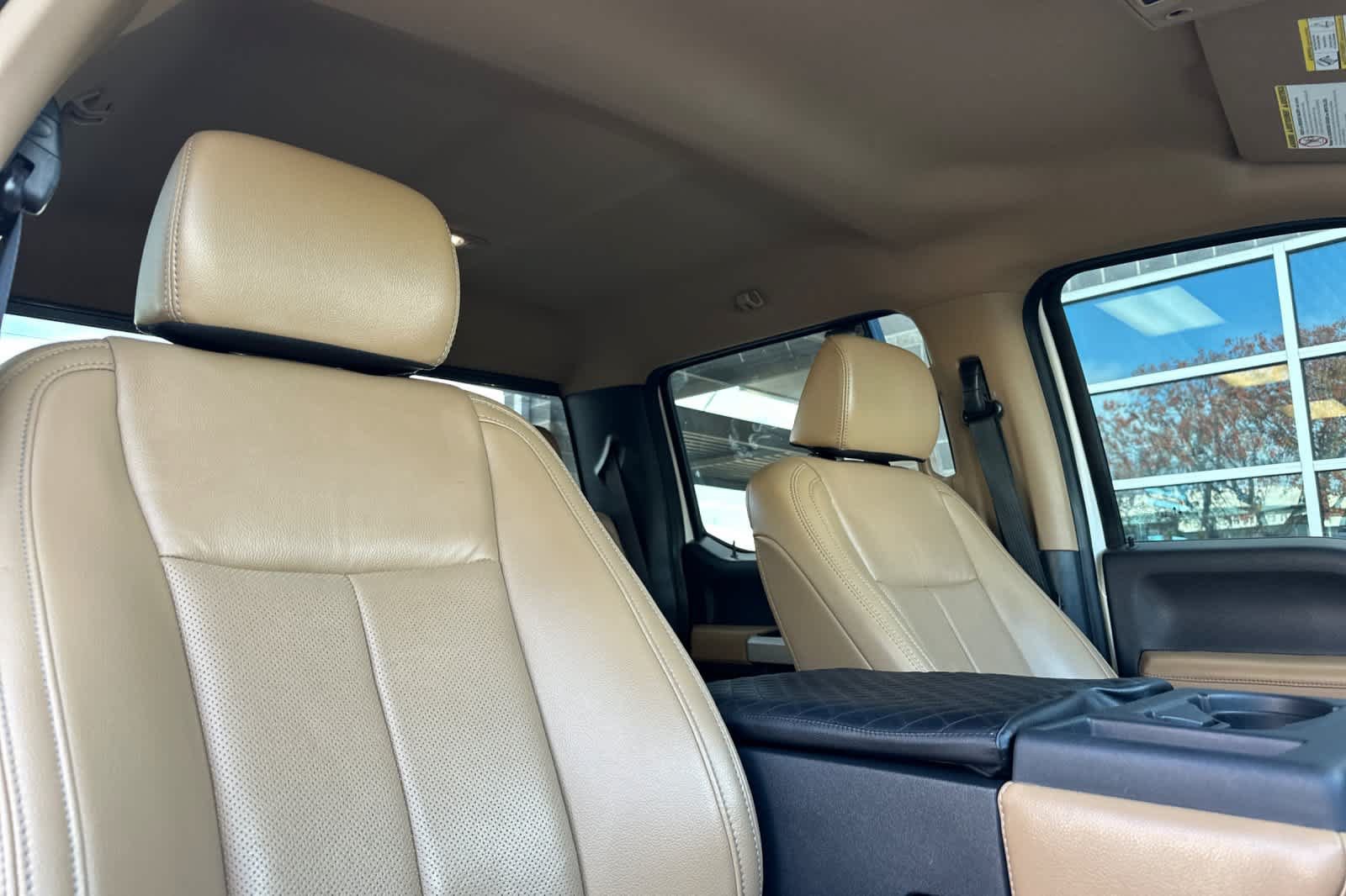 Certified 2022 Ford F250 Lariat w/ Lariat Ultimate Package AWD/4WD image 16