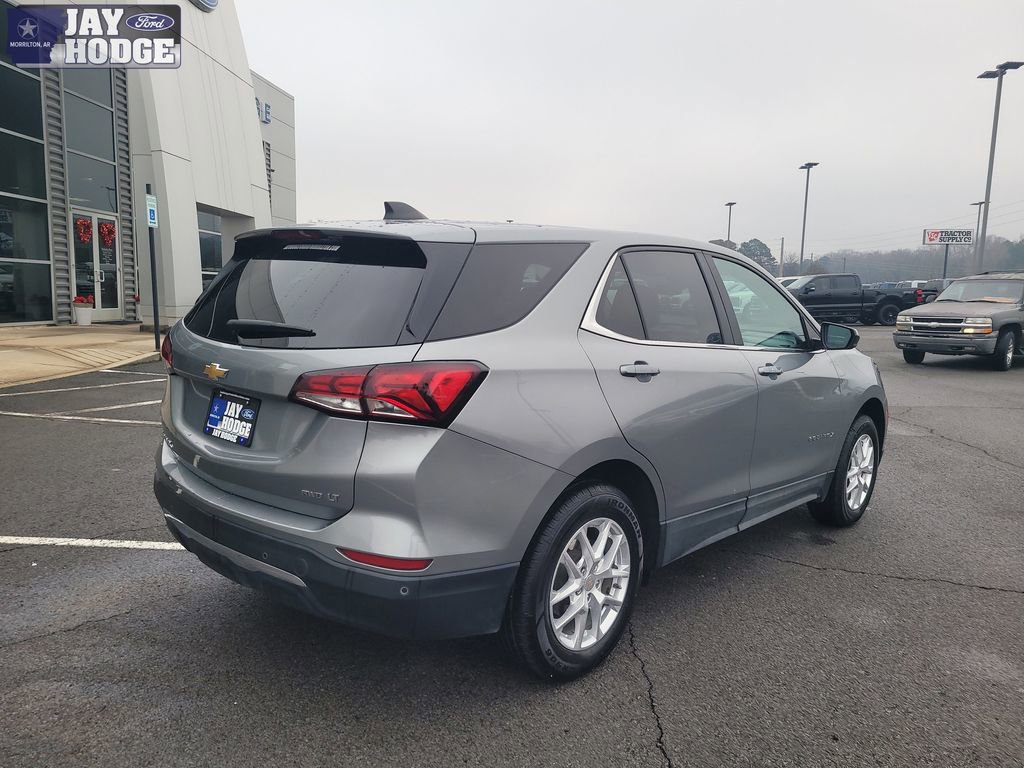Used 2024 Chevrolet Equinox LT image 3