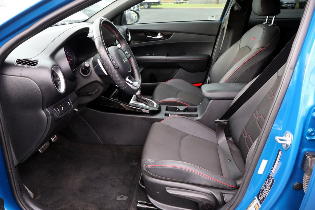 Used 2022 Kia Forte GT w/ GT Technology Package FWD image 29