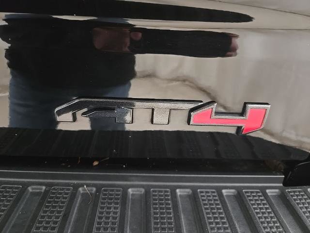 Used 2020 GMC Sierra 1500 AT4 w/ AT4 Carbonpro Edition AWD/4WD image 34