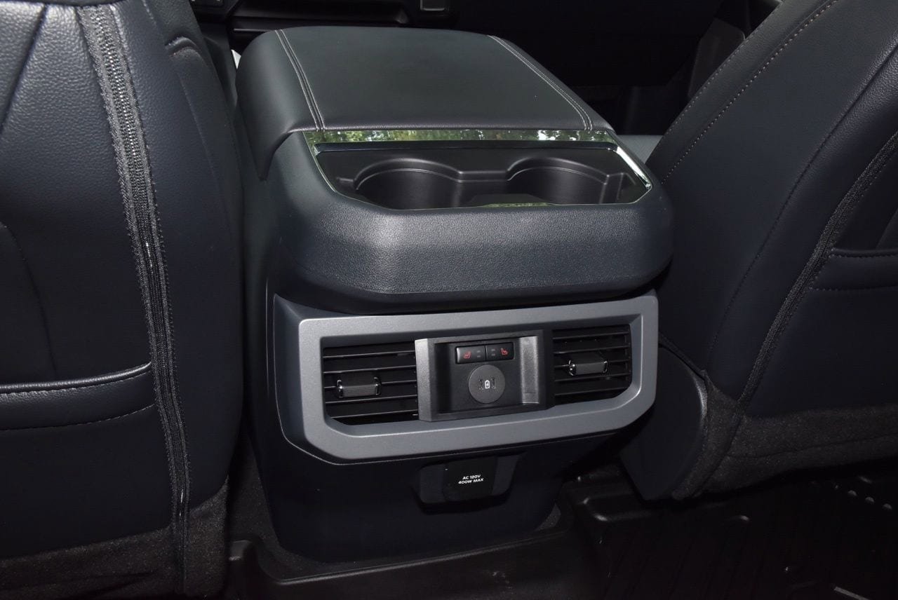 Certified 2025 Ford F250 Lariat w/ Black Appearance Package AWD/4WD image 18