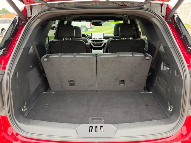 Certified 2025 Ford Explorer ST-Line w/ Premium Package AWD/4WD image 28