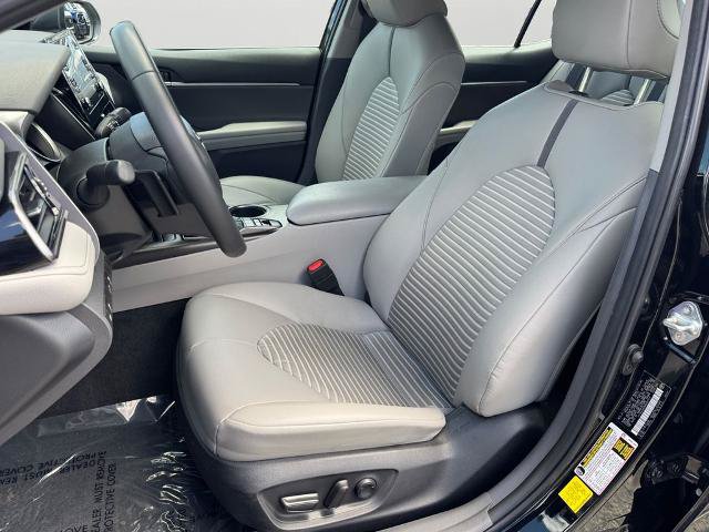 Used 2024 Toyota Camry SE FWD image 14