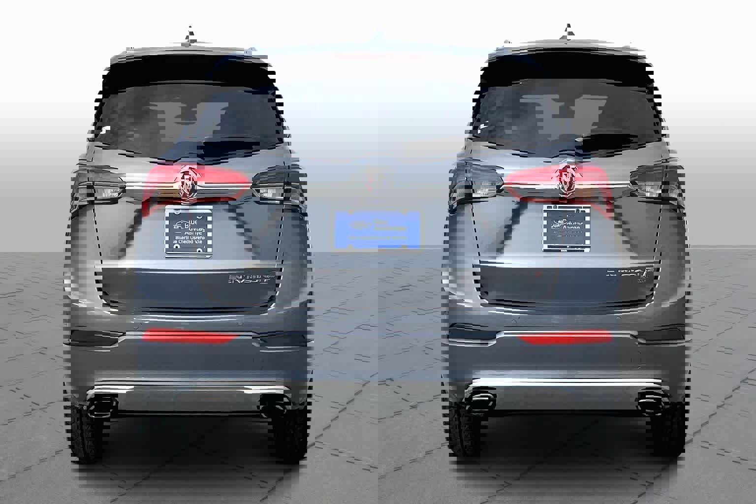 Used 2020 Buick Envision Premium w/ Driver Confidence Package image 2