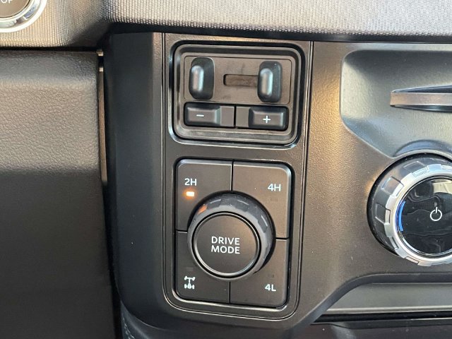 Certified 2026 Ford F350 Platinum w/ FX4 Off-Road Package AWD/4WD image 31