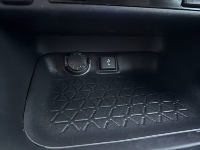 Used 2022 Toyota RAV4 SE image 29