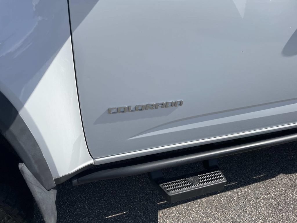 Used 2019 Chevrolet Colorado ZR2 w/ ZR2 Dusk Special Edition AWD/4WD image 11
