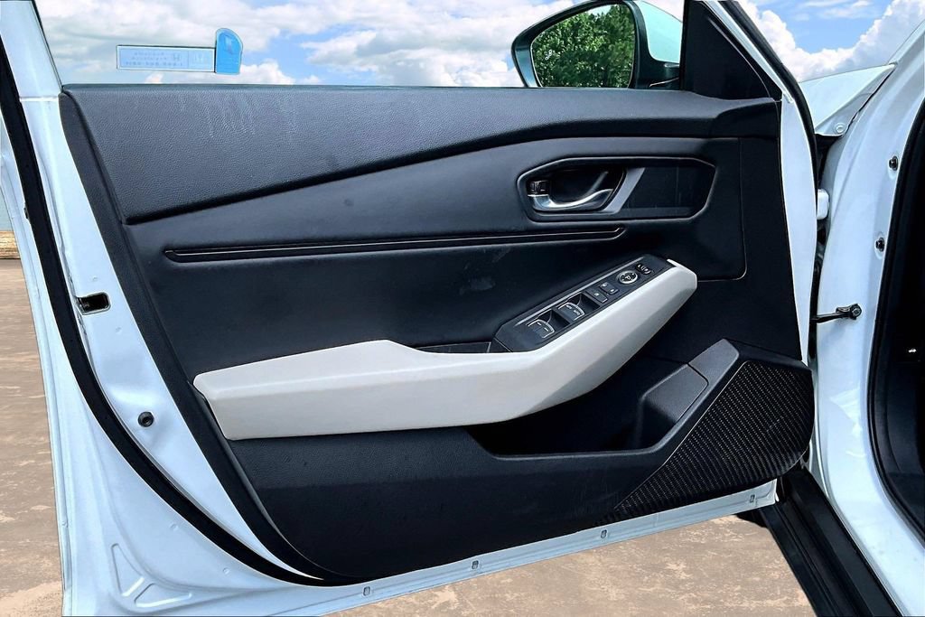 Used 2023 Honda Accord EX image 21
