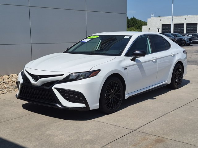 Used 2023 Toyota Camry SE FWD image 8