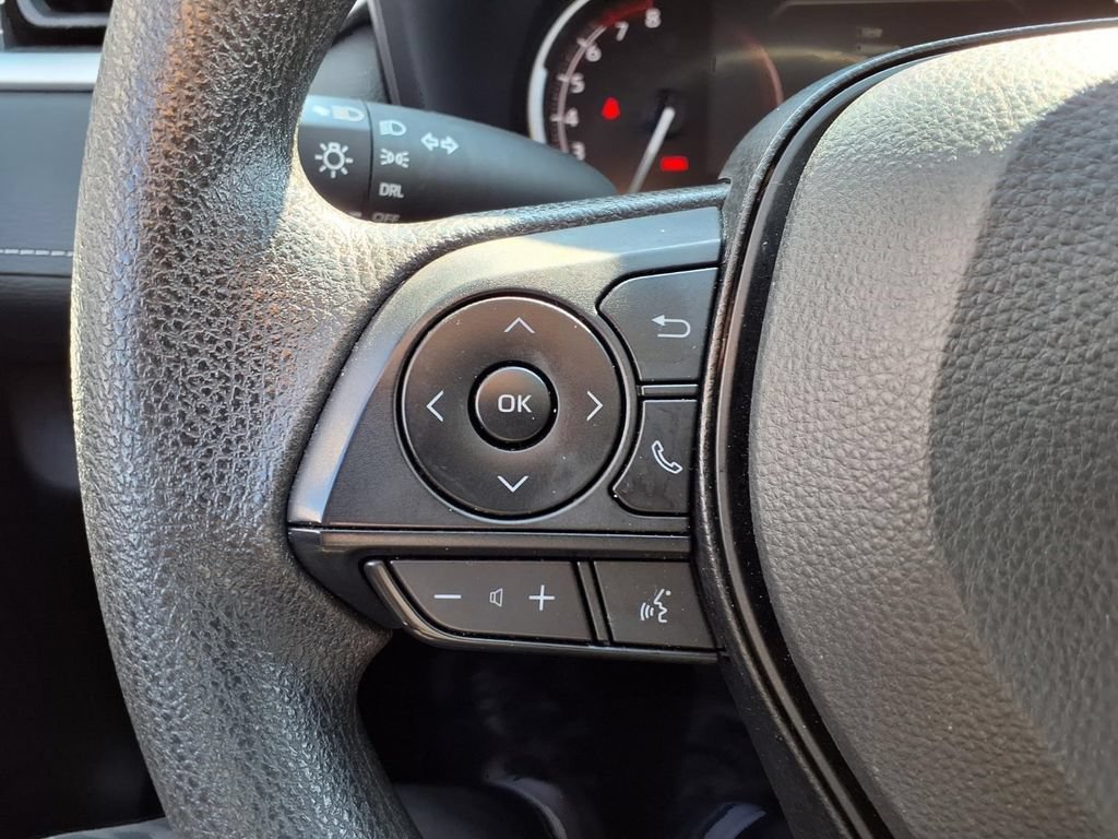 Used 2025 Toyota RAV4 LE AWD/4WD image 19