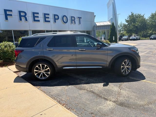 Certified 2025 Ford Explorer Platinum w/ Ultimate Package AWD/4WD image 8