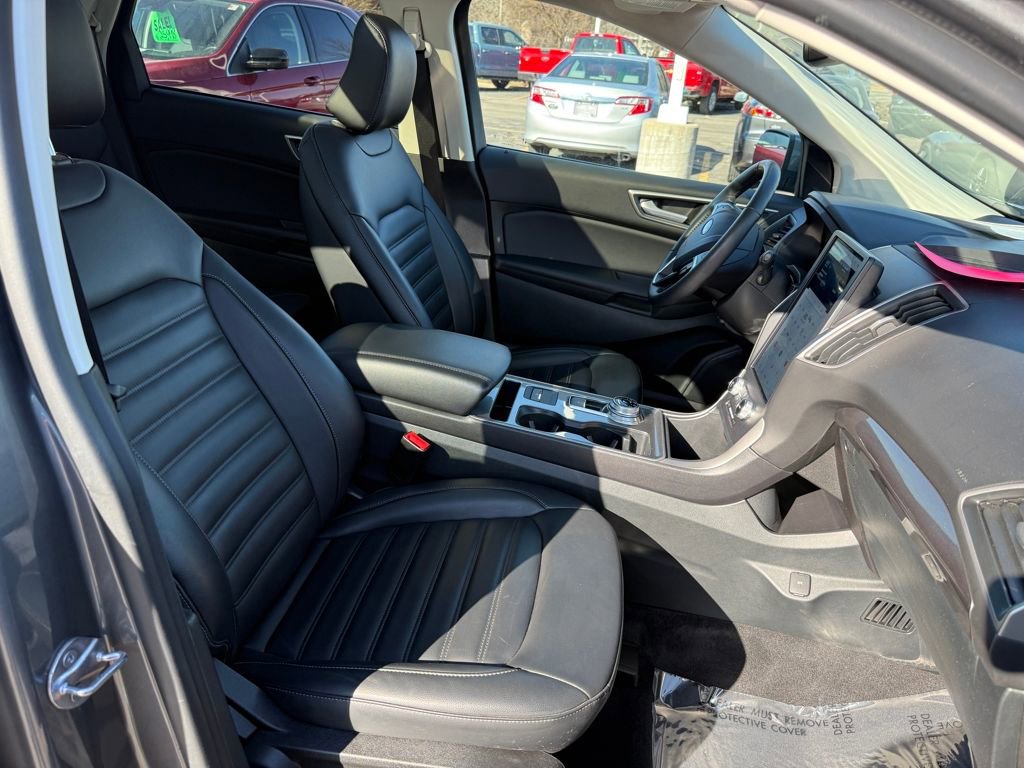 Certified 2024 Ford Edge SEL w/ Convenience Package image 9