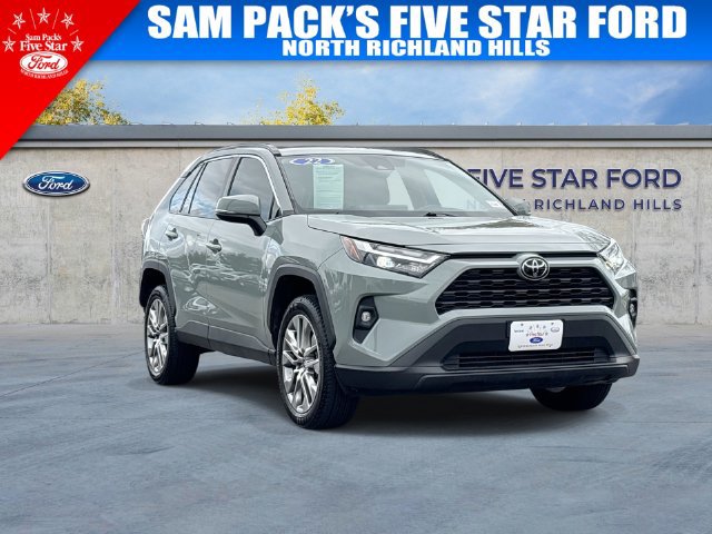 Used 2022 Toyota RAV4 XLE Premium FWD image 1