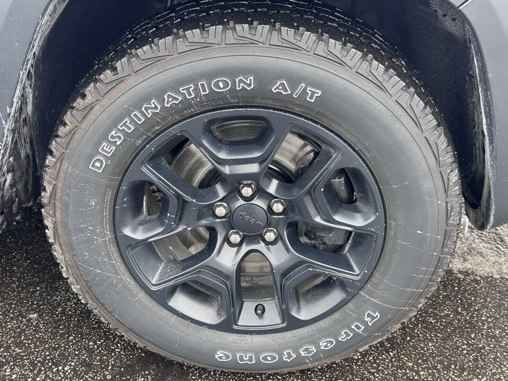 Used 2022 Jeep Cherokee Trailhawk w/ Sound & Nav Group image 53