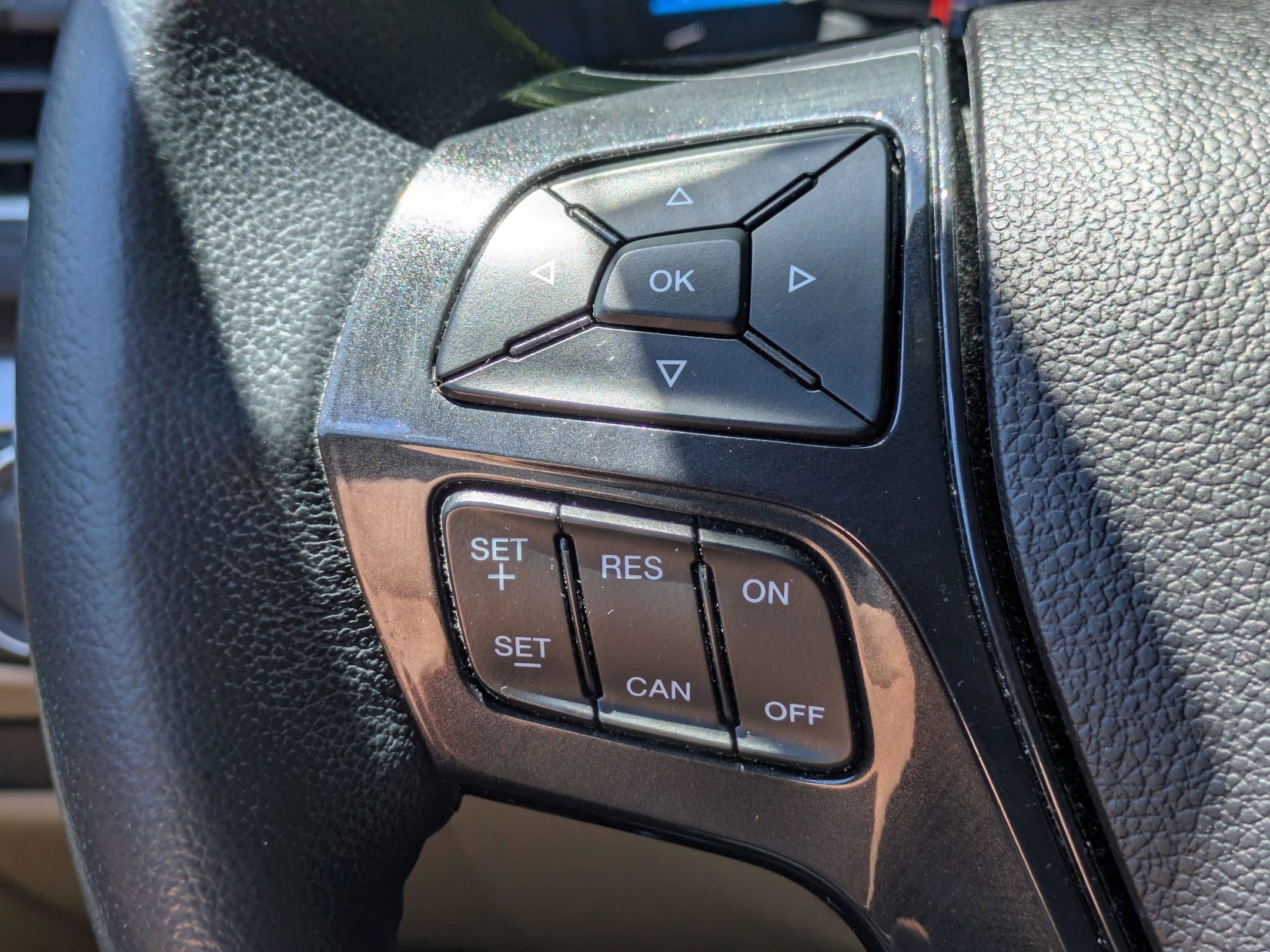 Certified 2017 Ford Explorer XLT FWD image 15
