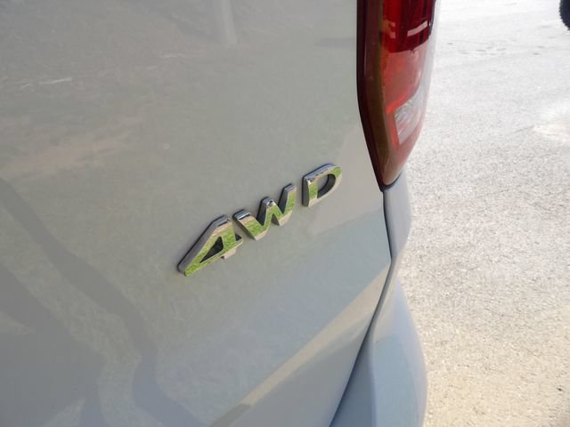 Certified 2018 Ford Explorer XLT AWD/4WD image 18
