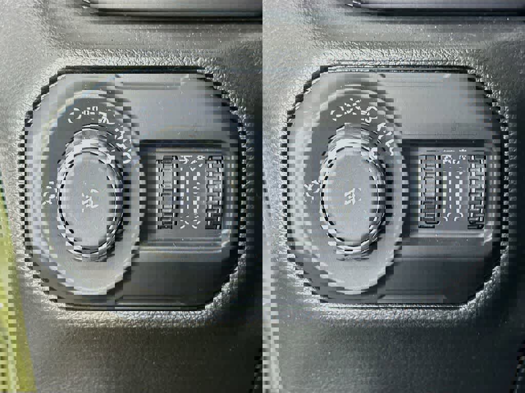 Used 2021 Jeep Wrangler Unlimited Sport image 27