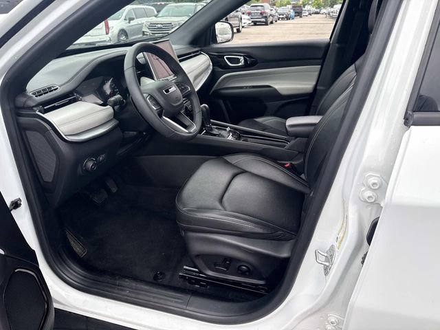 Used 2025 Jeep Compass Limited AWD/4WD image 24