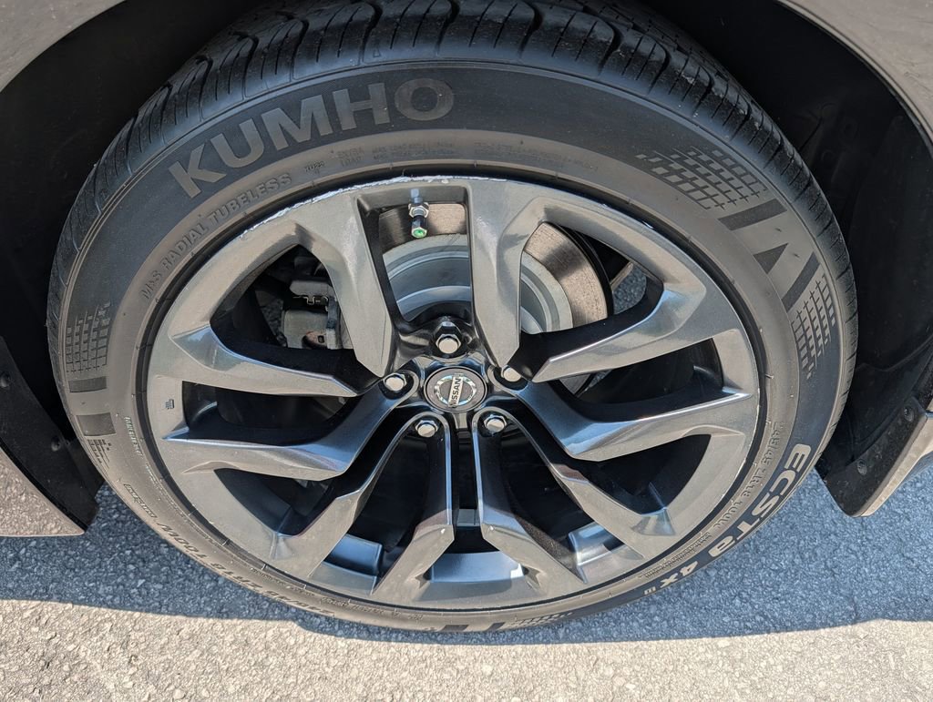 Used 2019 Nissan 370Z Touring RWD image 26