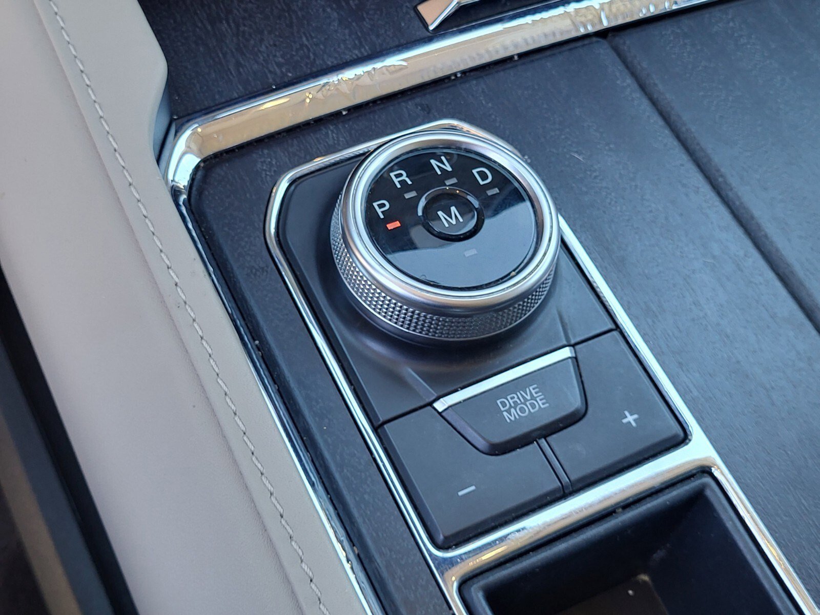 Certified 2023 Ford Expedition Platinum image 27