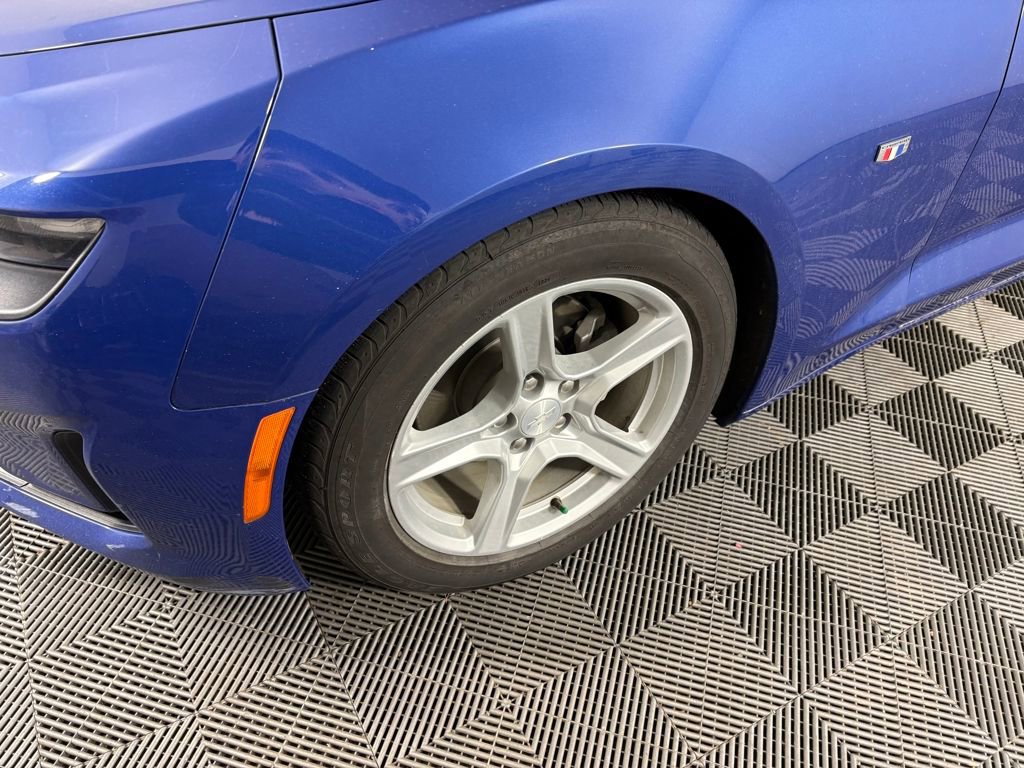 Used 2021 Chevrolet Camaro LT image 10