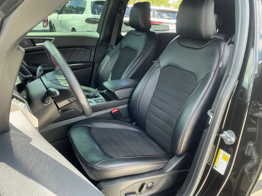 Certified 2024 Ford Edge ST-Line AWD/4WD image 27