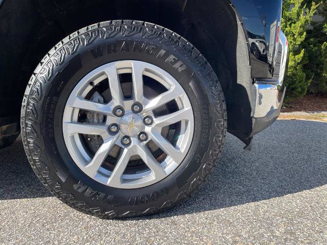 Used 2022 Chevrolet Silverado 1500 LT AWD/4WD image 5