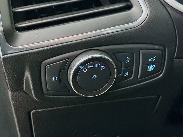 Certified 2019 Ford Edge ST w/ Cold Weather Package AWD/4WD image 16