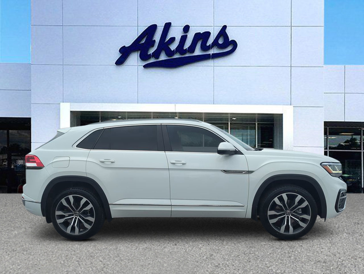 Used 2020 Volkswagen Atlas Cross Sport SEL R-Line image 5