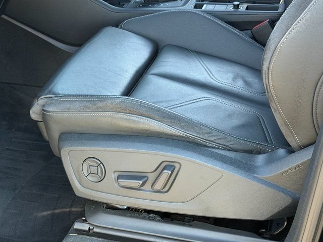 Used 2020 Audi Q3 2.0T Prestige AWD/4WD image 40