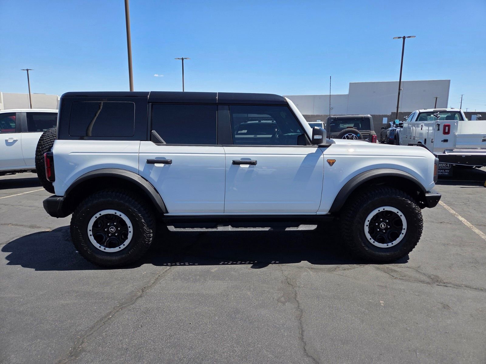 Certified 2024 Ford Bronco Badlands AWD/4WD image 7