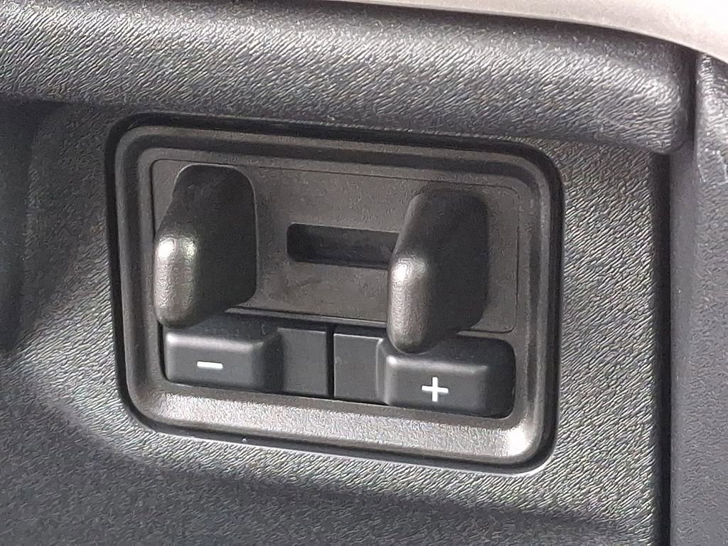 Certified 2025 Ford Expedition Active image 26