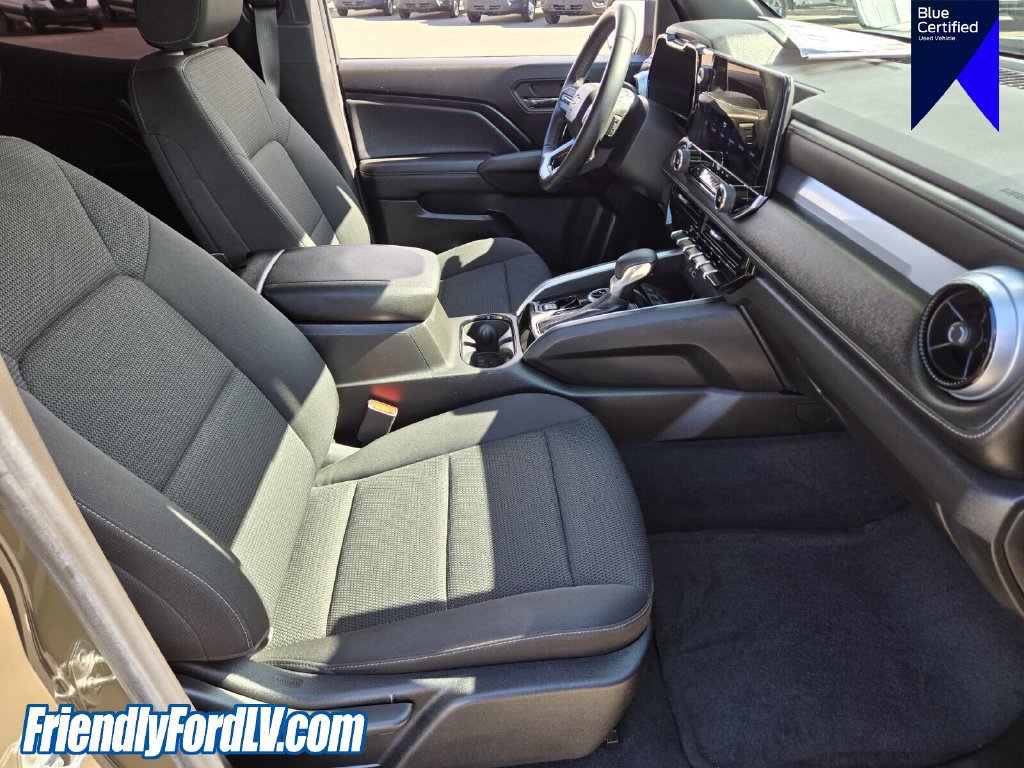 Used 2024 Chevrolet Colorado LT w/ LT Convenience Package AWD/4WD image 18