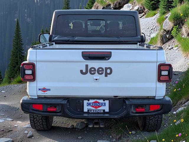 Used 2024 Jeep Gladiator Rubicon w/ Technology Group AWD/4WD image 5