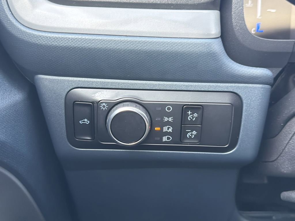 Certified 2025 Ford Maverick XL w/ Equipment Group 102A image 26