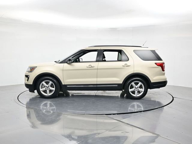 Certified 2018 Ford Explorer XLT w/ Equipment Group 202A FWD image 7