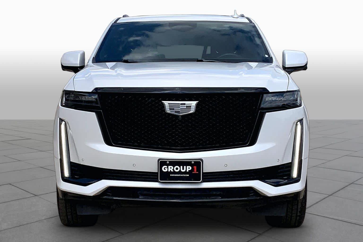 Used 2021 Cadillac Escalade ESV Sport w/ Driver Assist Tech Package AWD/4WD image 4