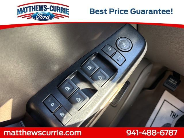 Used 2019 Chevrolet Suburban LT image 26