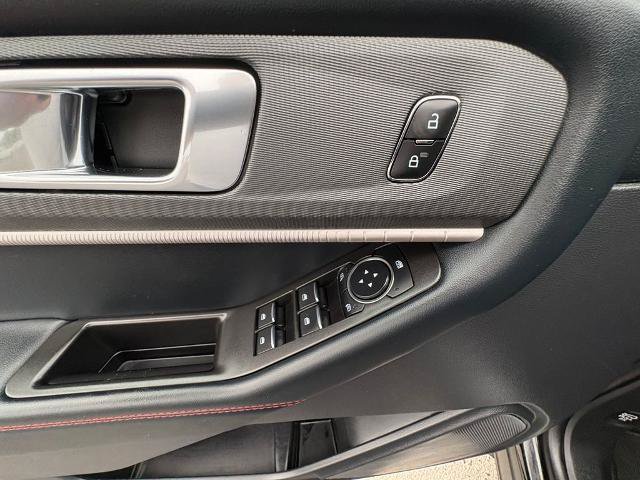 Certified 2025 Ford Explorer ST-Line AWD/4WD image 18
