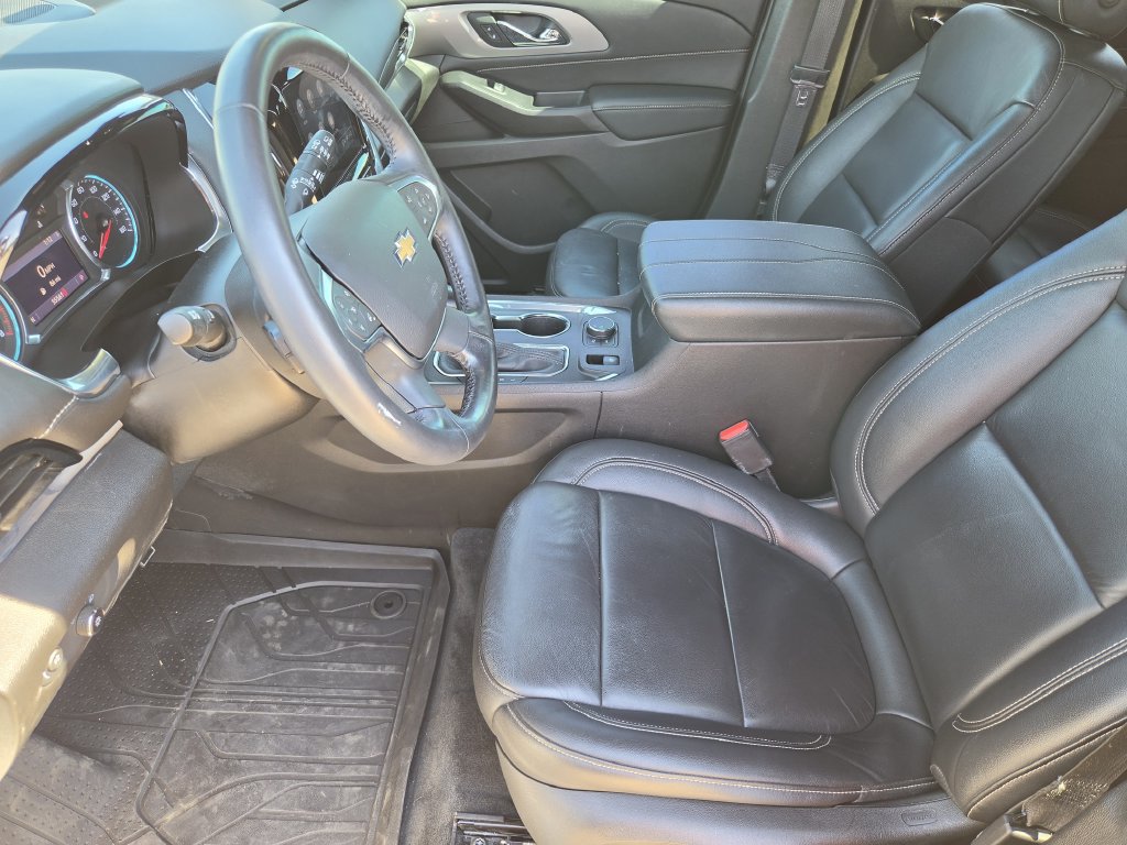 Used 2022 Chevrolet Traverse LT FWD image 12